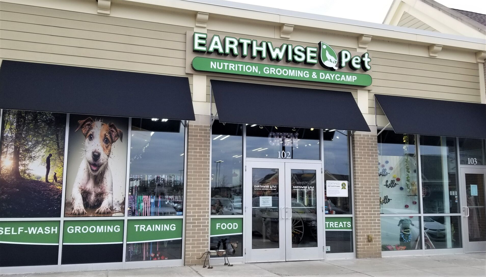 EarthWise exterior